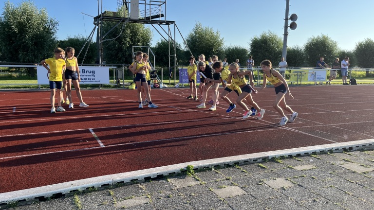 Hylas-topjeugd traint met Olympiër Laura de Witte, maar droomt van eigen Alkmaarse indoorbaan
