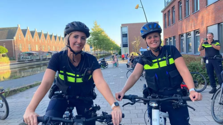 Hunters: verzamel stempels en blijf vooral uit handen van de politie 🗓