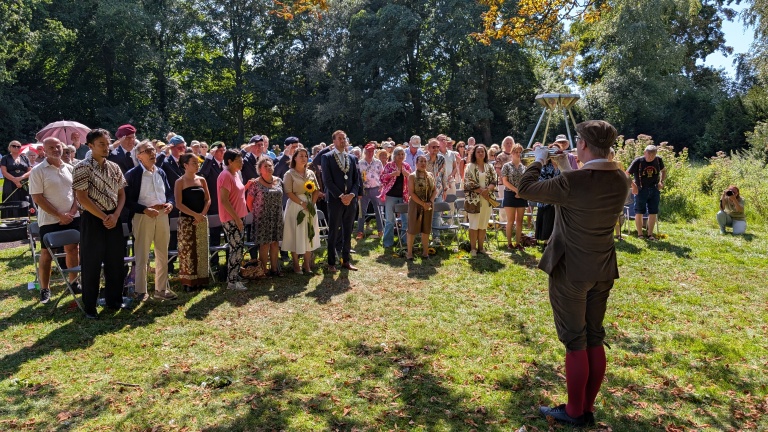 Herdenking capitulatie Japan: Indische en Molukse bezoekers houden verleden in leven