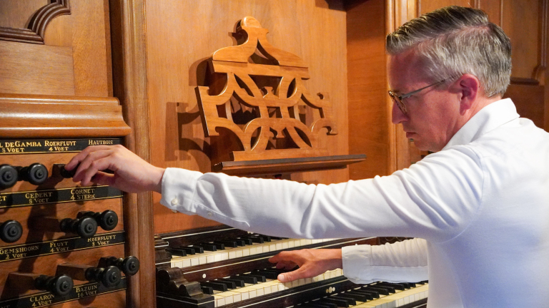 Kooger Kerk opent deuren voor avond met geroemde organist 🗓