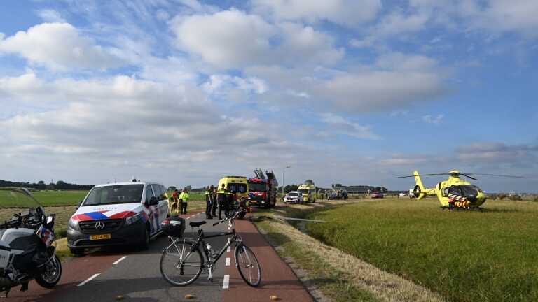 Ongeluk op Uitgeesterweg: Scooterrijder met spoed naar ziekenhuis