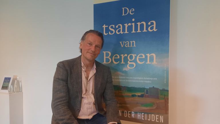 Nieuw seizoen ‘Gedachten aan Zee’ van start in Vredeskerkje van Bergen aan Zee 🗓