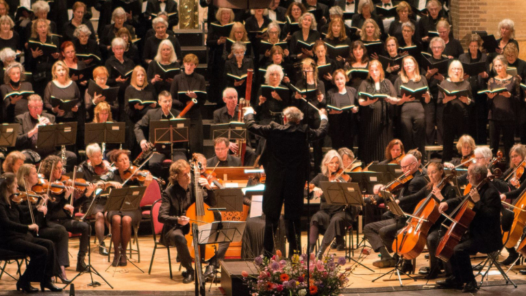 Koorvereniging Bergen brengt indrukwekkende Hohe Messe 🗓