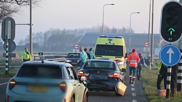 Ochtendspits op N512 verstoord door kop-staartbotsing