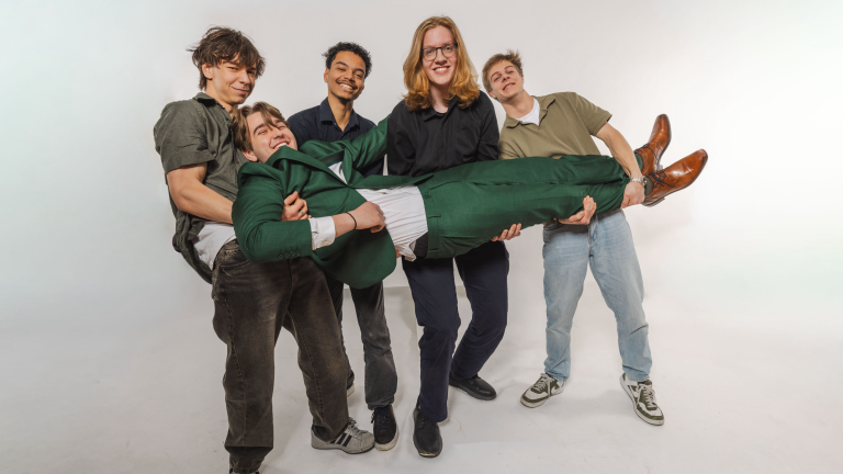 Jong talent schittert tijdens Artquake Talent Night in Sint Pancras 🗓