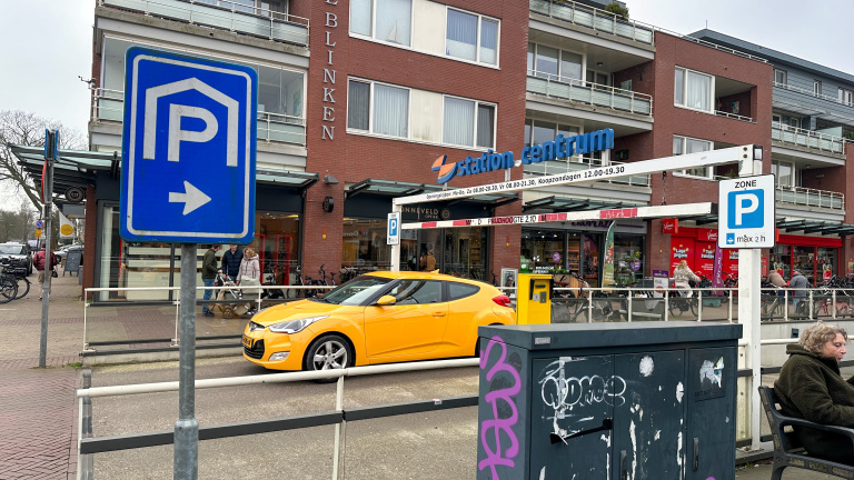 Einde aan parkeerchaos bij station Heiloo: nieuwe regels en aanpassingen op komst