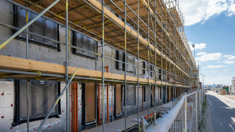 Woningbouw loopt (flink) achter op streefgetallen in Woondeals: ‘Vereenvoudig procedures’