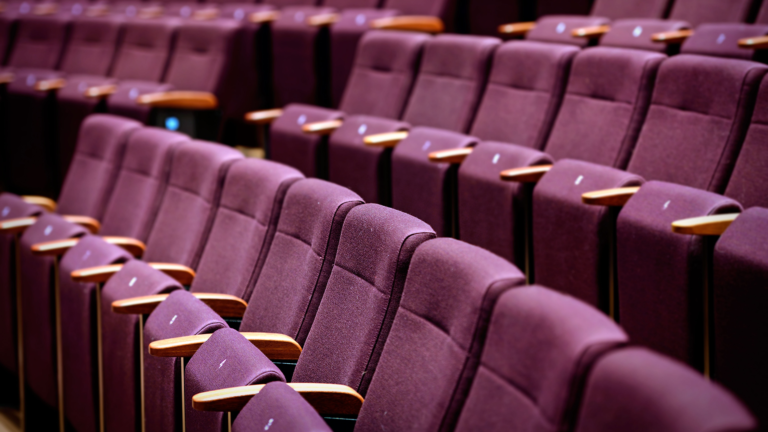 Muziektheatershow Requiem in natuurtuin Castricum tijdens Karavaan Festival 🗓