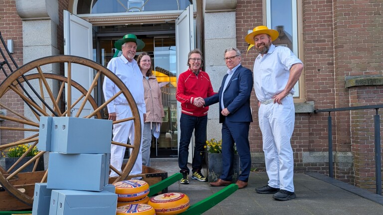 Eeuwigdurende bruikleen voor Kaasdragersarchief: “Zullen er goed voor zorgen”