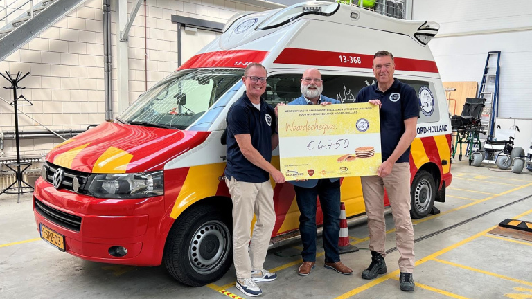 Wenswafelactie levert 4.750 euro op voor terminale patiënten: “Nooit genoeg, maar het is een mooi bedrag”