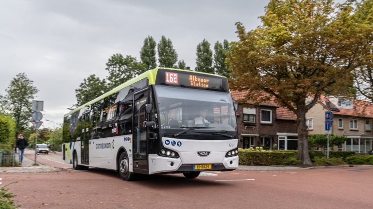 Connexxion lonkt naar één euro en sleutel van automobilist tijdens de ‘autoluwe week’