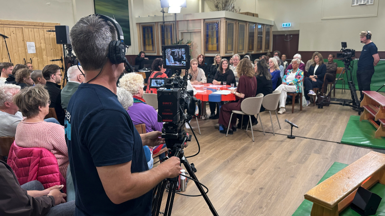 Eerste aflevering van talkshow ‘Aan Tafel over Zorg en Gezondheid’ deze week op tv