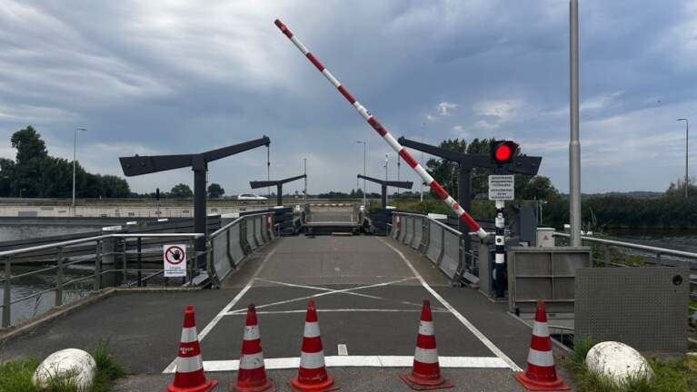 Nieuw onderhoud aan Rekervlotbrug in begin van zomervakantie