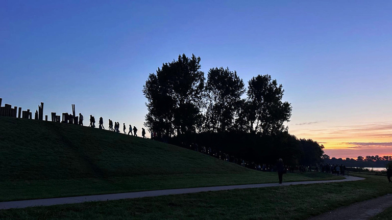 Walk Into the Light: stilstaan bij suïcidaliteit en de kracht van verbinding 🗓