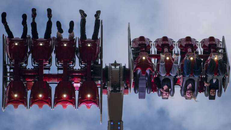 De Alkmaarse kermis is terug, met onder meer Goudgele Dinsdag en de Prikkelarme Kermis 🗓