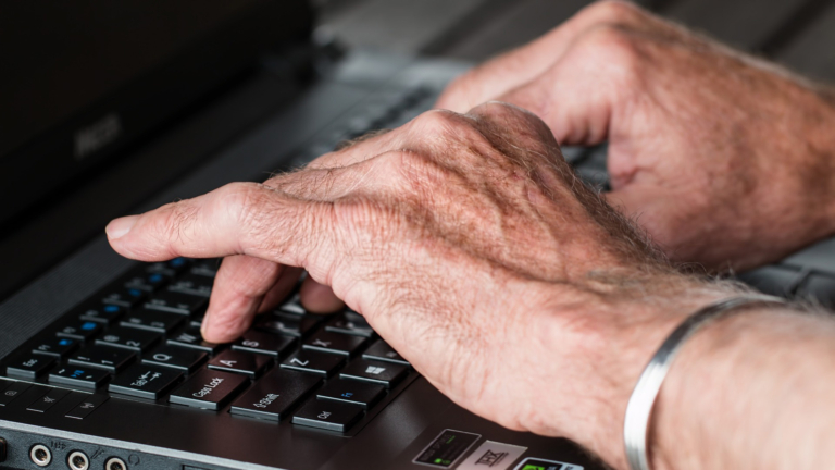 Gratis cursus ‘Werken met computer, tablet of smartphone’ in Bibliotheek Heiloo 🗓