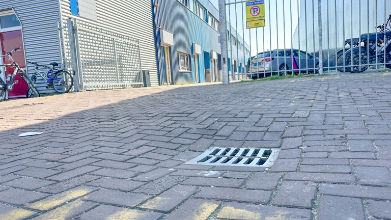 Alkmaar poogt tonnen kostende rioolreiniging na cocaïnewasserij op allerlei manieren te verhalen