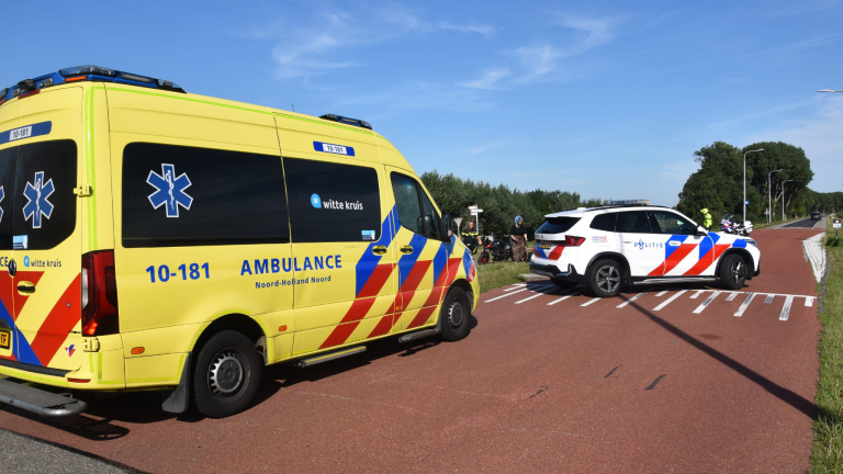 Motorrijder gewond bij botsing met auto op Jan Glijnisweg