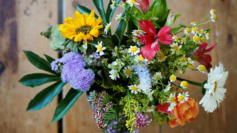 Waarom een bos bloemen nog steeds werkt [Advertorial]