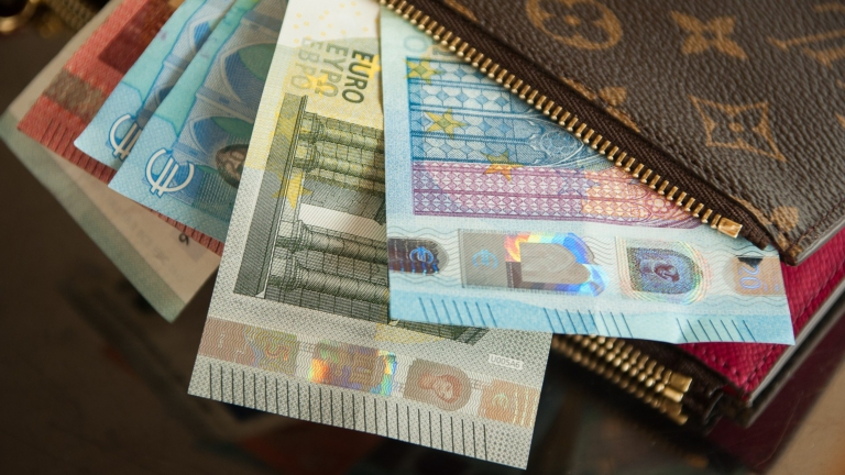 Alkmaarse begroting is sluitend, maar: “Meedenken over bezuinigingen”