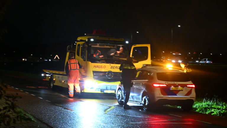 Sonar en grote lampen op kanaal Koedijk: zoektocht naar ‘voertuig te water’