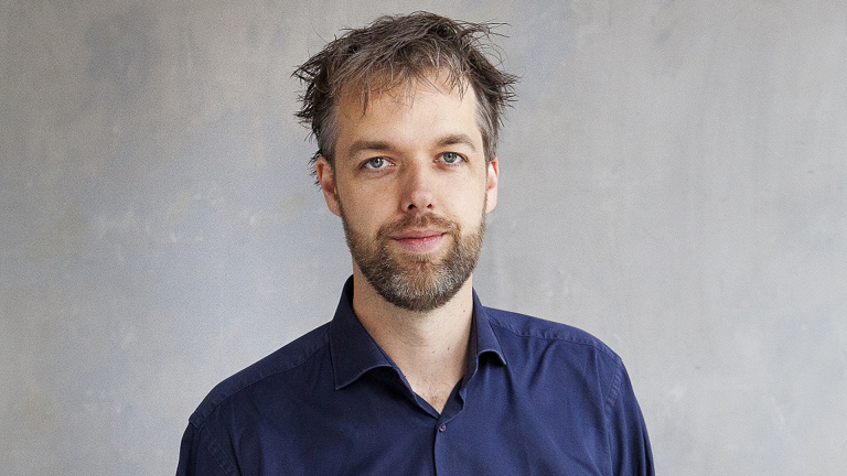 Aftrap nieuwe seizoen ‘Gedachten aan Zee’ in Vredeskerkje met Olaf Koens 🗓