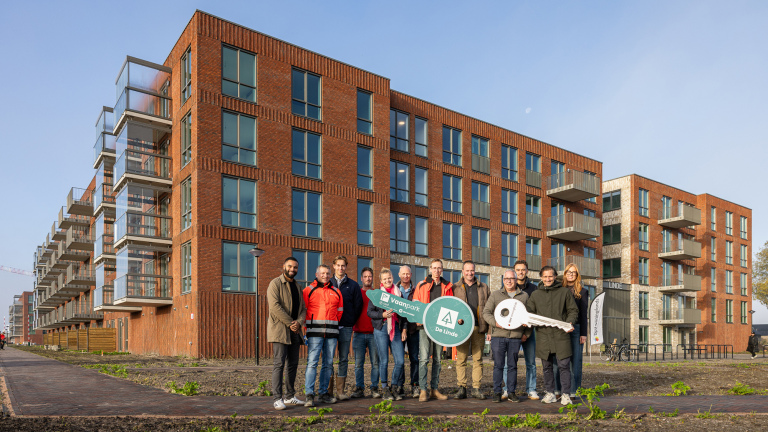 Eerste bewoners Vaanpark krijgen hun sleutels: “Een fijne en verbindende woonplek”