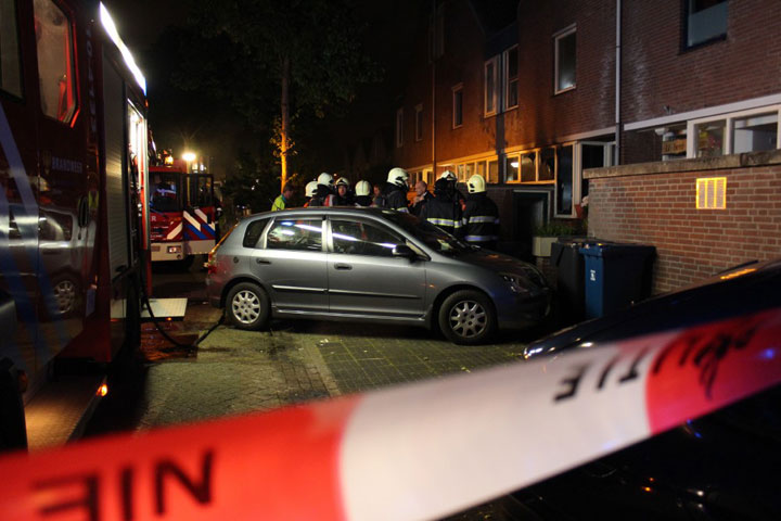 Man gewond bij keukenbrand Jonkstraat (FOTO'S)