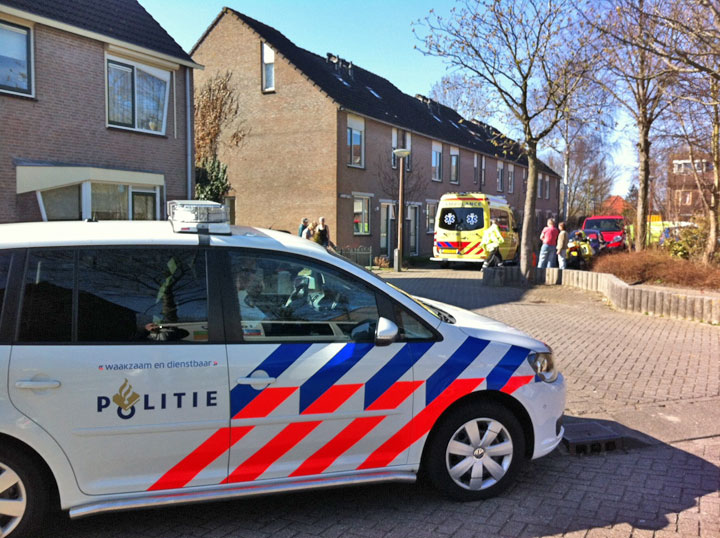 Gewonde bij snoeien boom in Harpoenstraat