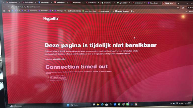 Screenshot van NotuBiz met melding Deze pagina is tijdelijk niet bereikbaar en Connection timed out (Cloudflare error 522)