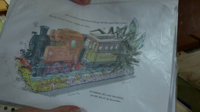 Illustratie van een stoomlocomotief met rijtuig dat tegen een grote sprinkhaan botst op het spoor