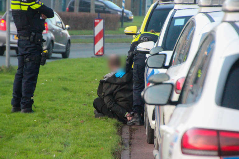Dronken man zorgt voor chaos op Zuidtangent in Heerhugowaard