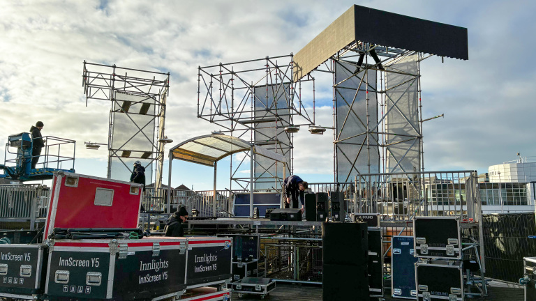 Feestelijke eindejaarsshows aangepast en dit jaar ook op televisie te zien: “Deze keer met festivals