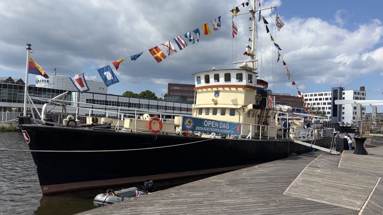 Zeekadetkorps Alkmaar is veel meer dan varen alleen: “Je draait hier echt mee”