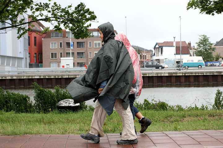 Wandelaars Vierdaagse feestelijk ingehaald (FOTO's door Marco Schilpp)