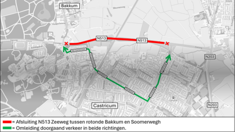Kaart van Castricum/Bakkum met wegafsluiting N513 (rood) en omleidingsroute voor doorgaand verkeer (groen)