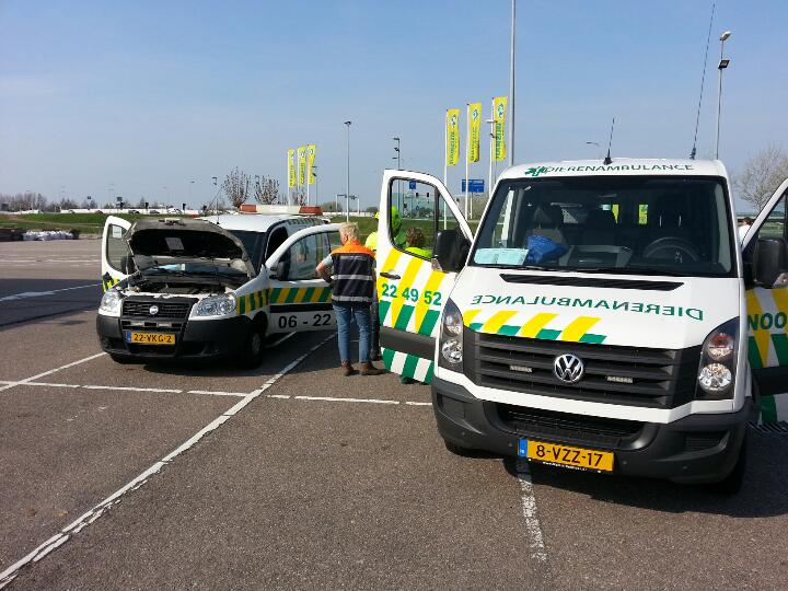 Dierenambulance vat bijna vlam (FOTO) (2)