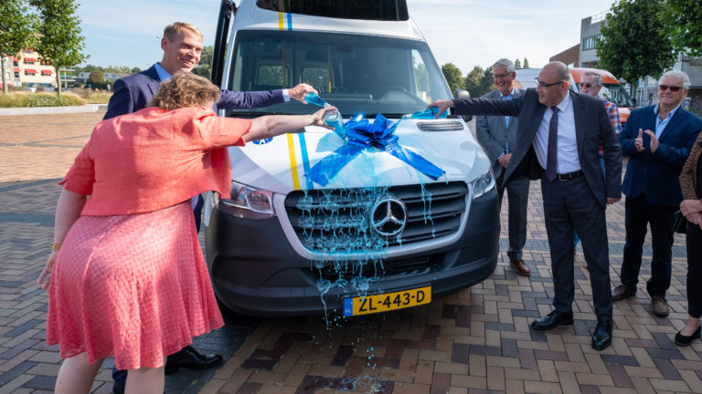 Buslijn 407 officieel geopend: "We zoeken steeds meer verbinding" 1