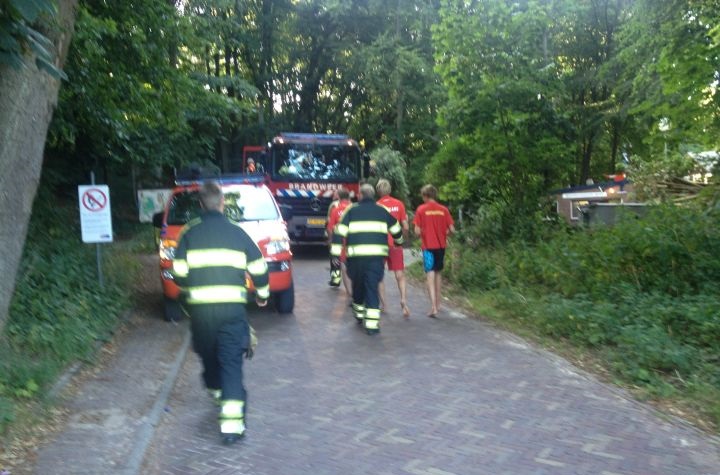 Brandweer zoekt duinbrand na melding uit Koedijk (FOTO)