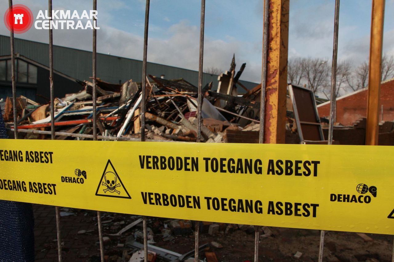 Asbestruiming verloopt volgens gemeente voorspoedig (FOTO's)