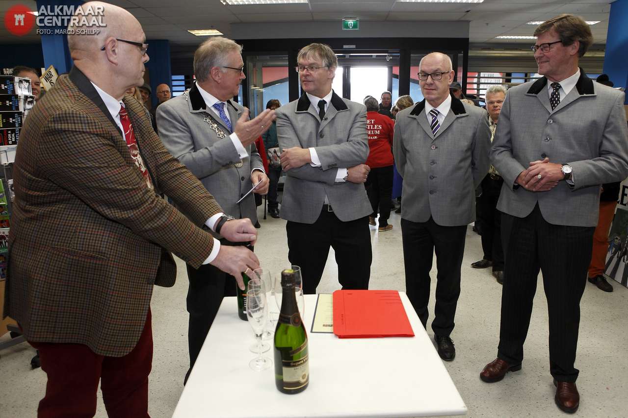 Grootste Beatlesmuseum van Europa in Alkmaar geopend (FOTO's)