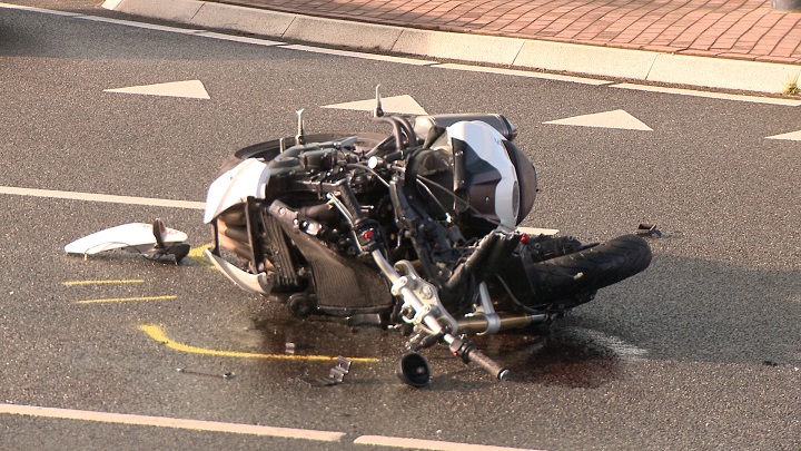 Motorrijder uit Limmen ernstig gewond geraakt op N504