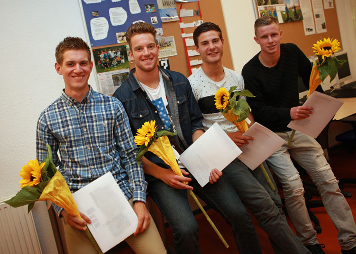 Eerste lichting Topsportopleiding ontvangt diploma