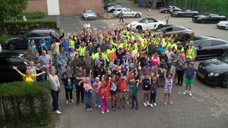 Tweede KidsRide nog specialer dankzij motorescorte: “Superleuk om te doen”