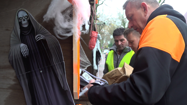Griezelige gezelligheid: Fjoertoer tovert Egmond om tot spookstad