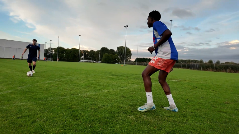 Clubshirt maakt plaats voor Oranje: Agneau uit Broek op Langedijk naar het EK